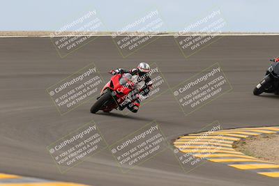 media/Sep-10-2022-SoCal Trackdays (Sat) [[a5bf35bb4a]]/Bowl Exit (1120am)/